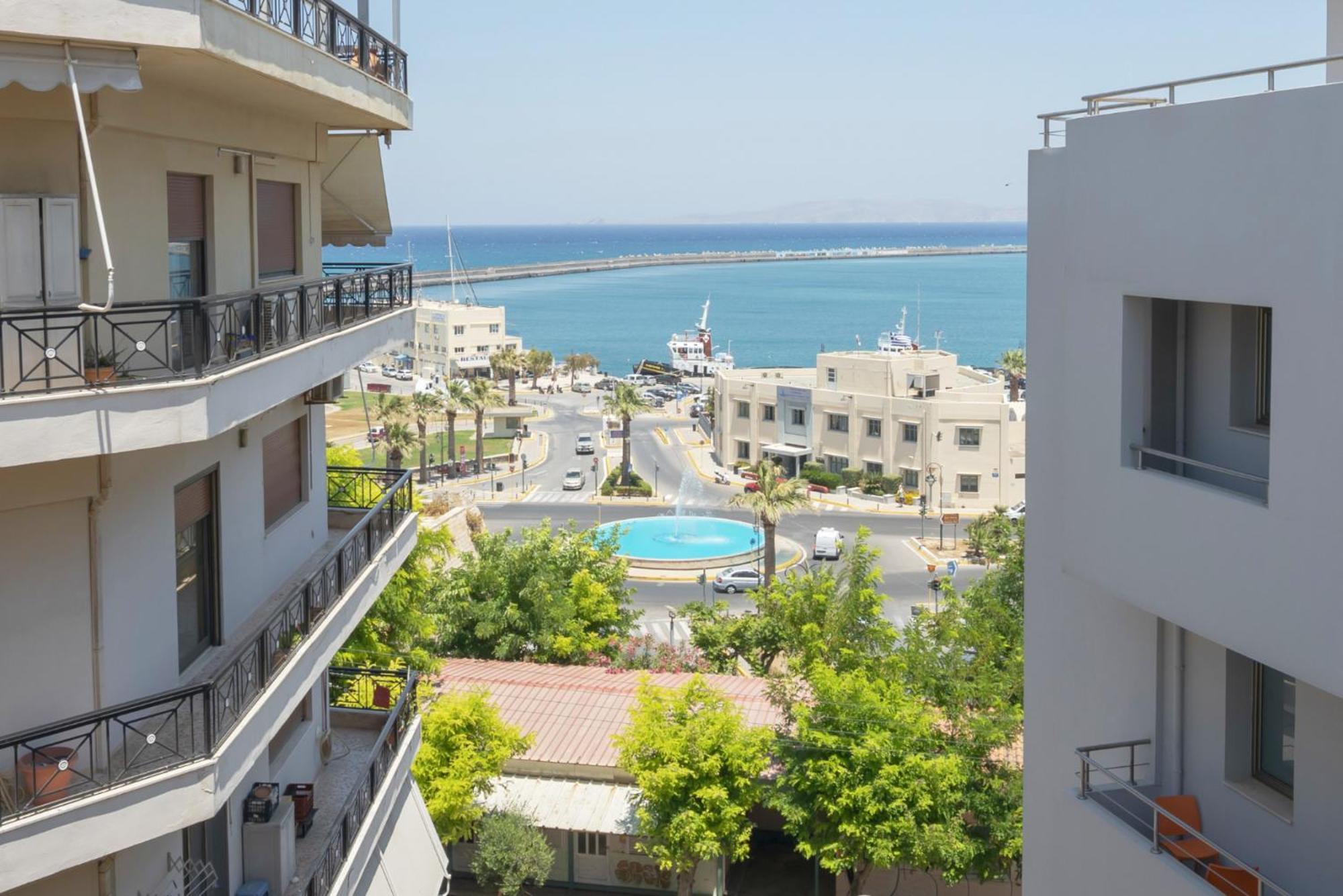 Апартаменты Chic, Downtown, Penthouse W Sundeck And Seaview Ираклион Экстерьер фото